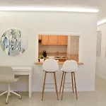 By The Sea Apartment *