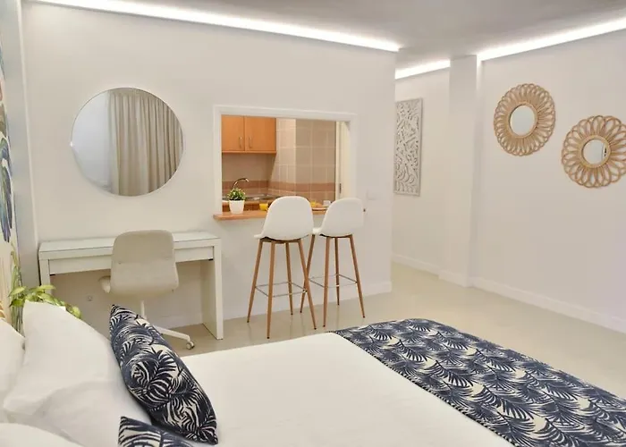 By The Sea Apartment *