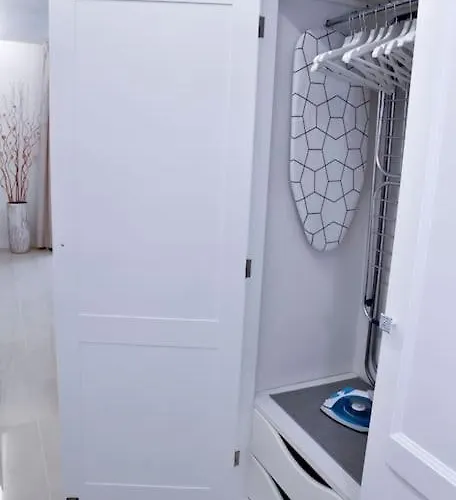 By The Sea Apartment *