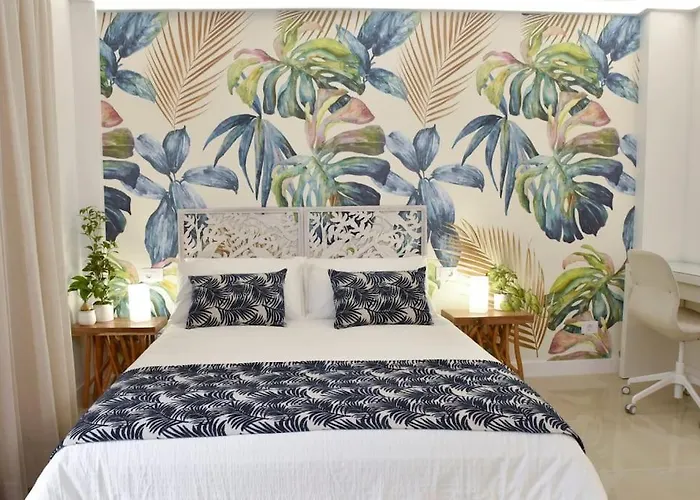 By The Sea بويرتو ذي لا كروز